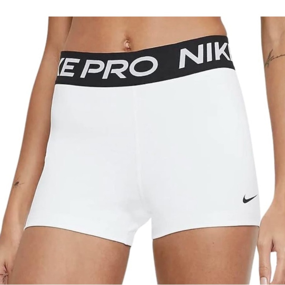 Brand new white Nike Pro 3” shorts